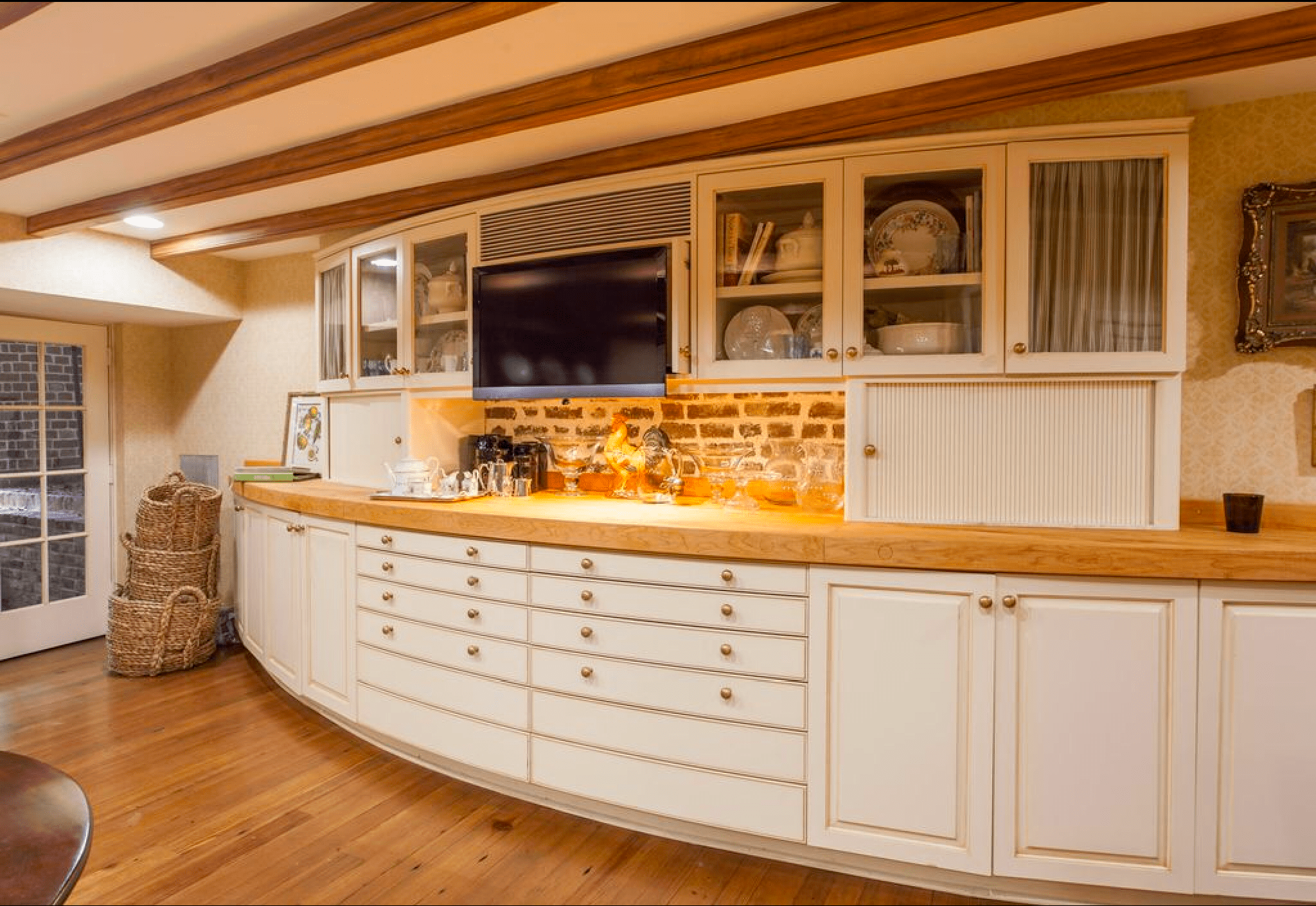 Curved kitchen cabinets in historic home