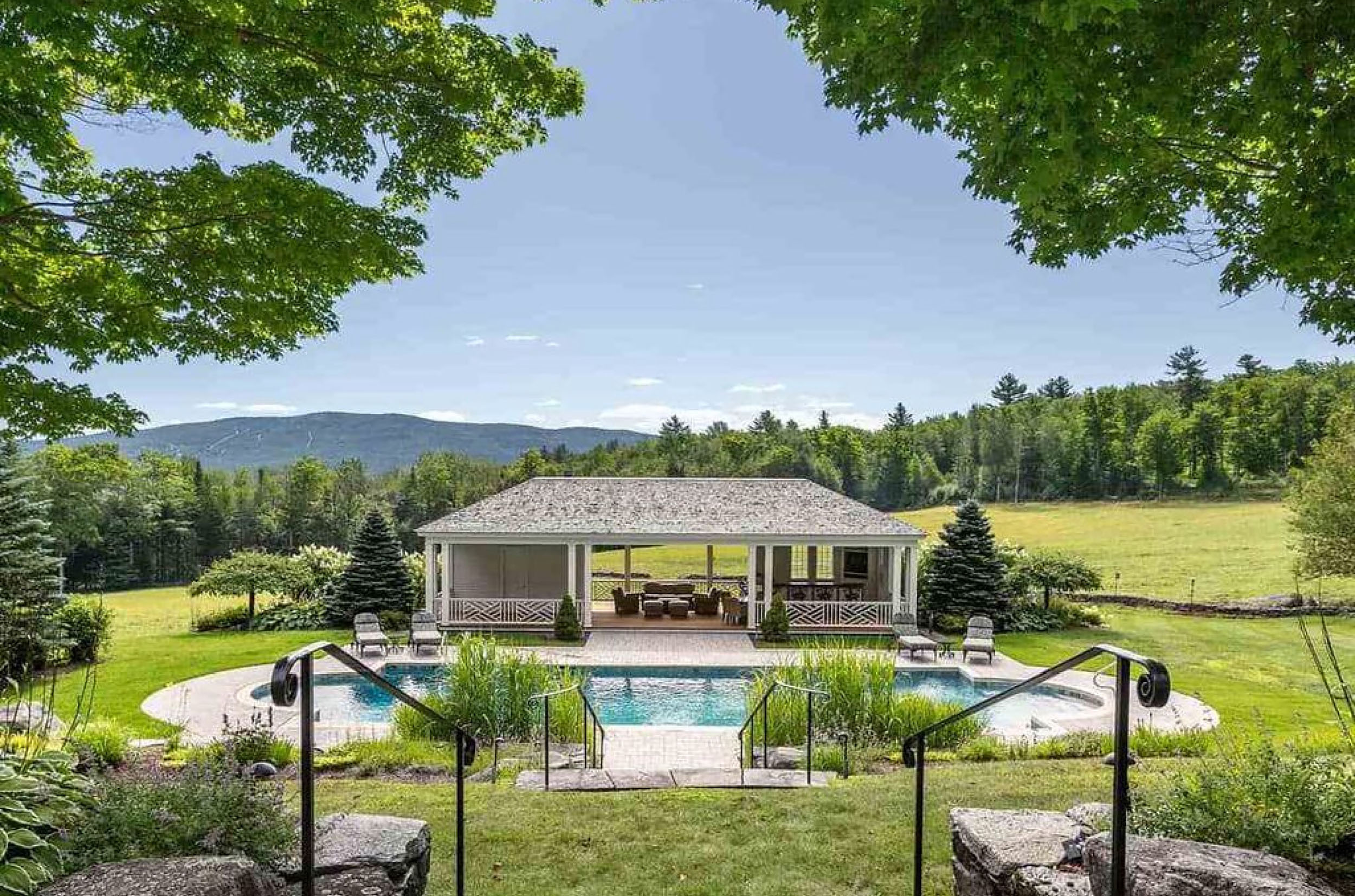 Mashup Monday 8: 13 Inspired Southern Vermont Pools That Will Have You Planning Your Pool Now