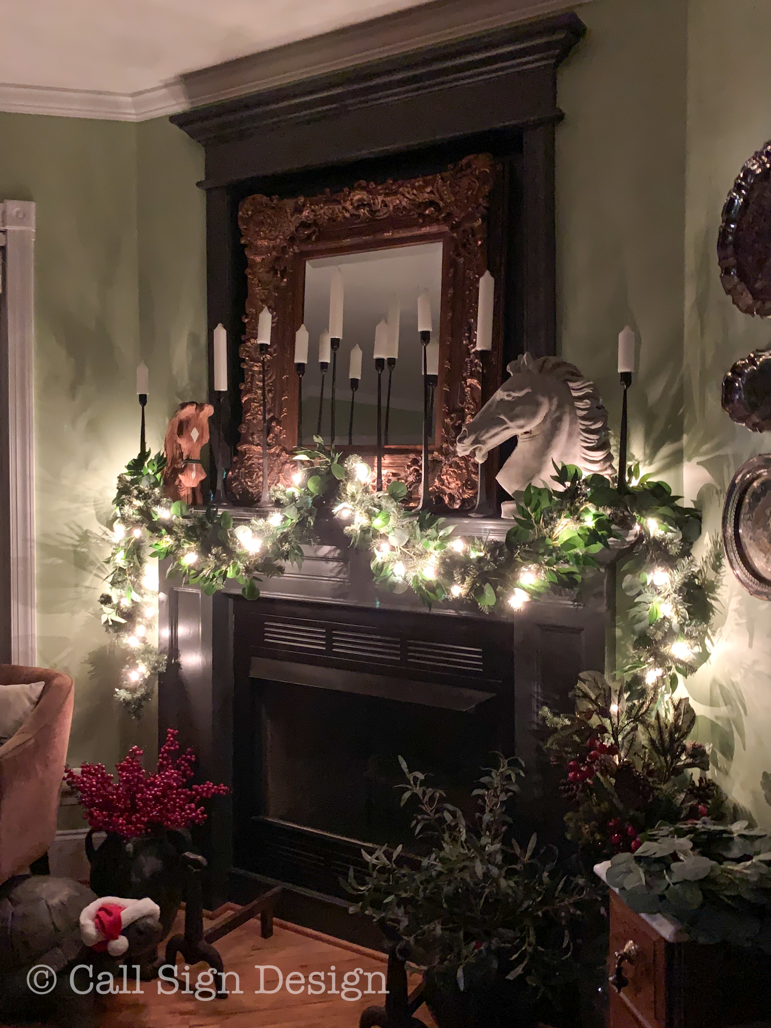 Mashup Monday: Classic Christmas Mantels That Will Be In Style Every Year